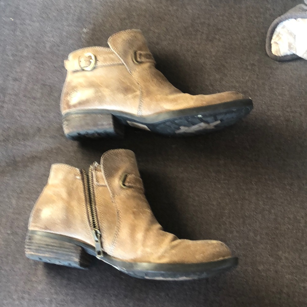 Born booties
